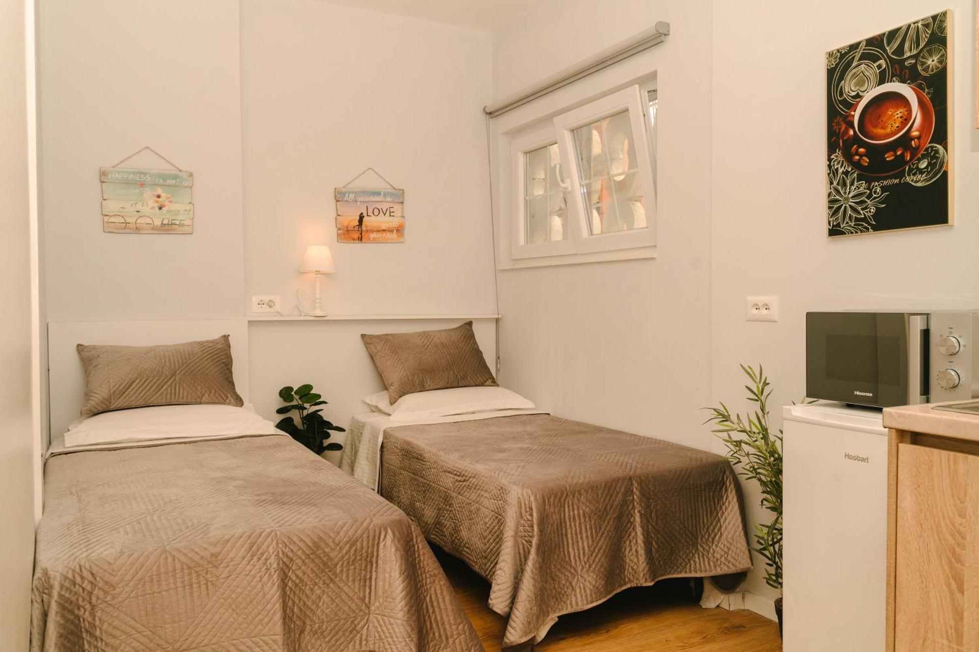 Studio Flat In Heart Of Tirana Esterno foto