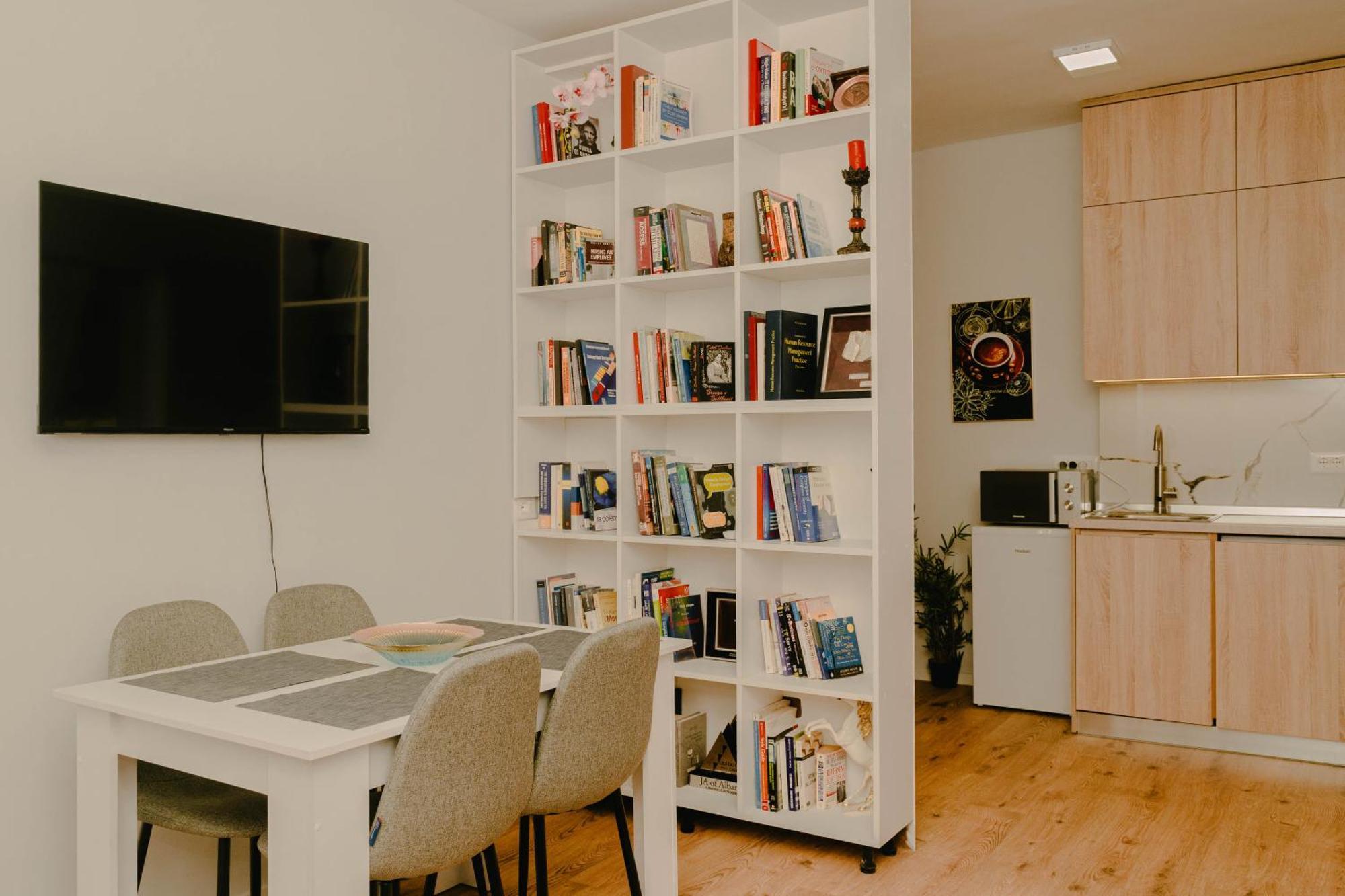 Studio Flat In Heart Of Tirana Esterno foto