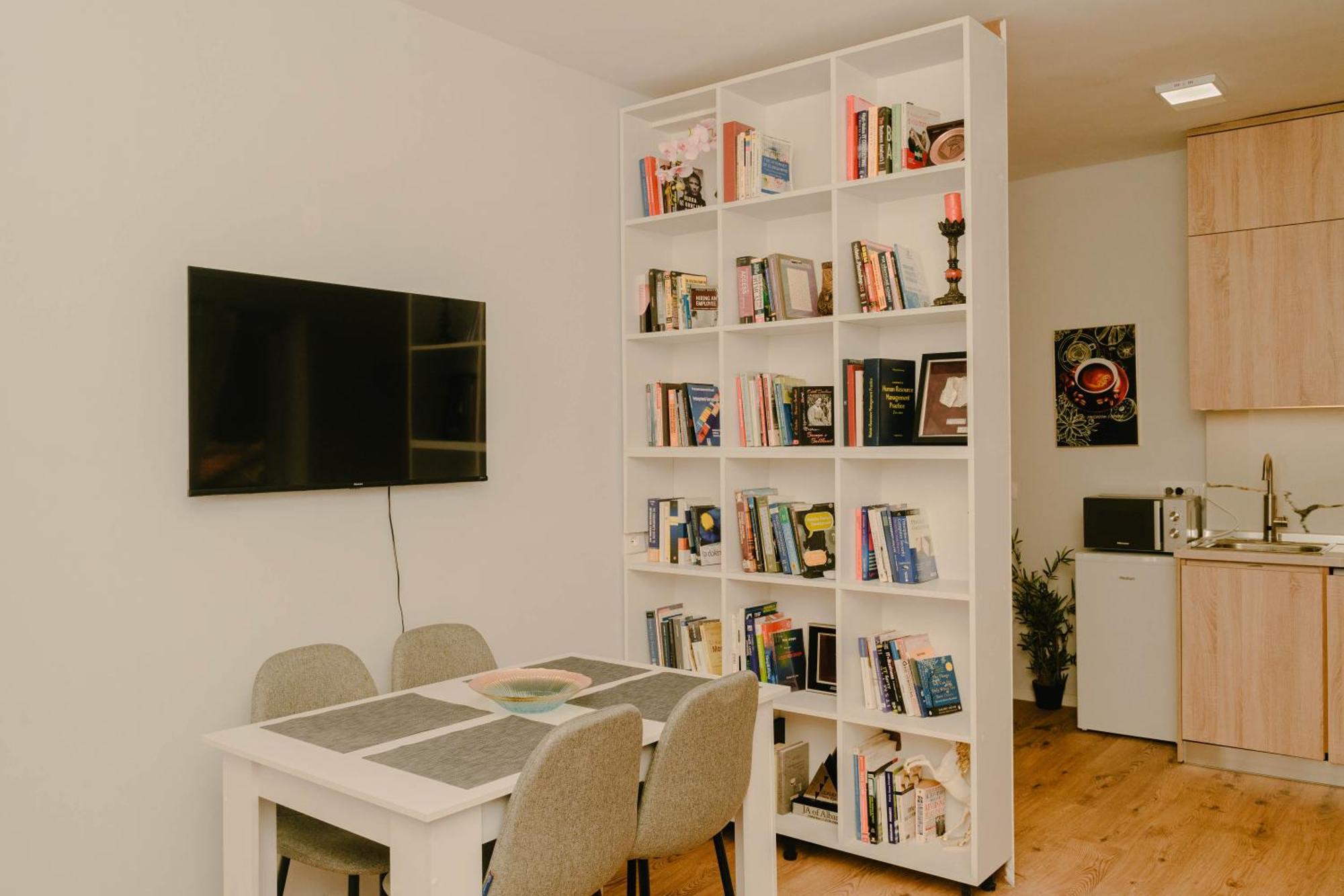 Studio Flat In Heart Of Tirana Esterno foto